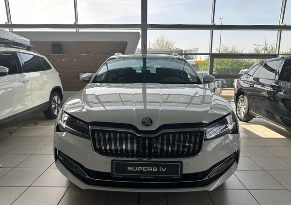 Skoda Superb cena 218100 przebieg: 10, rok produkcji 2024 z Aleksandrów Łódzki małe 67